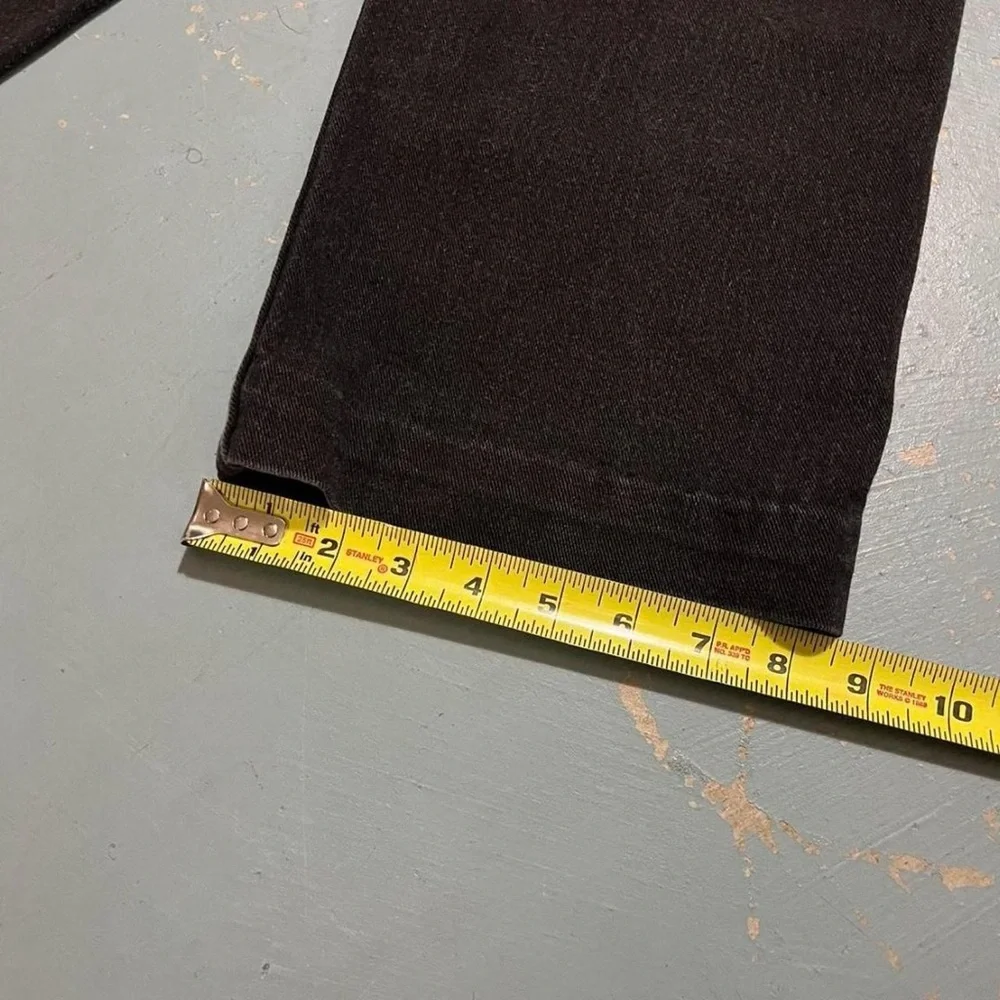 Lee Black Relaxed Fit Jeans with Smooth Finish - Picture 7 of 7